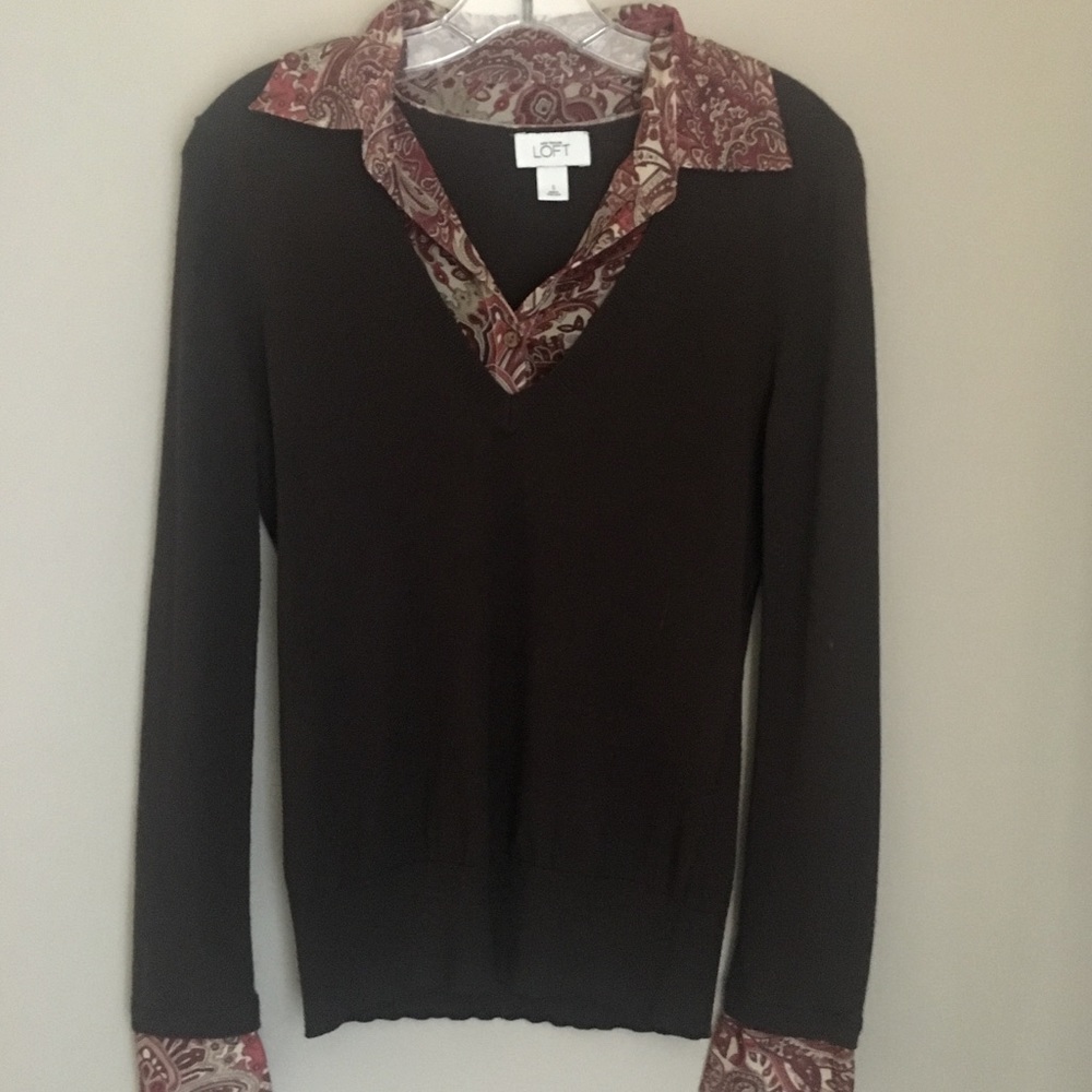 Long Sleeve Brown Sweater w/ Shirt Collar & Cuffs